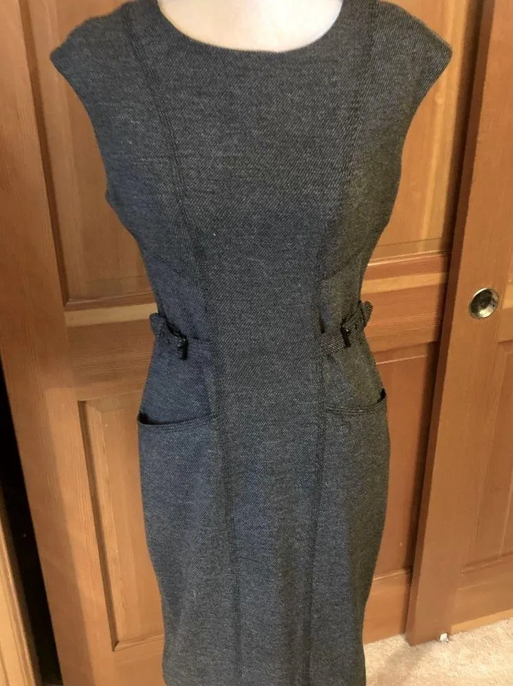 Mint Condition Calvin Klein Sheath Dress. Size 4. - Image 8