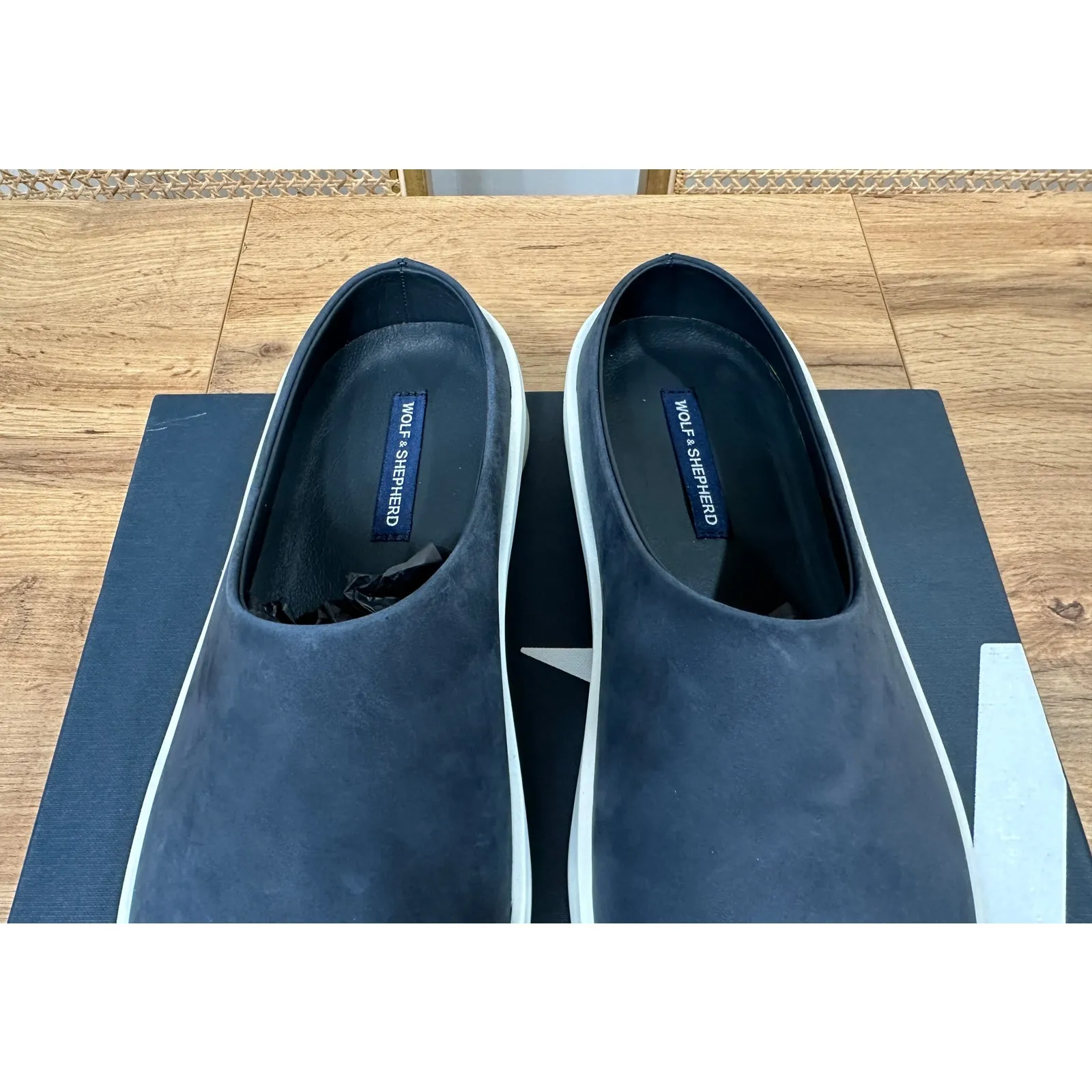 Wolf & Shepherd Cruise Mules Navy White Nubuck Leather Size 9.5 US NIB Unisex Blue - Image 5