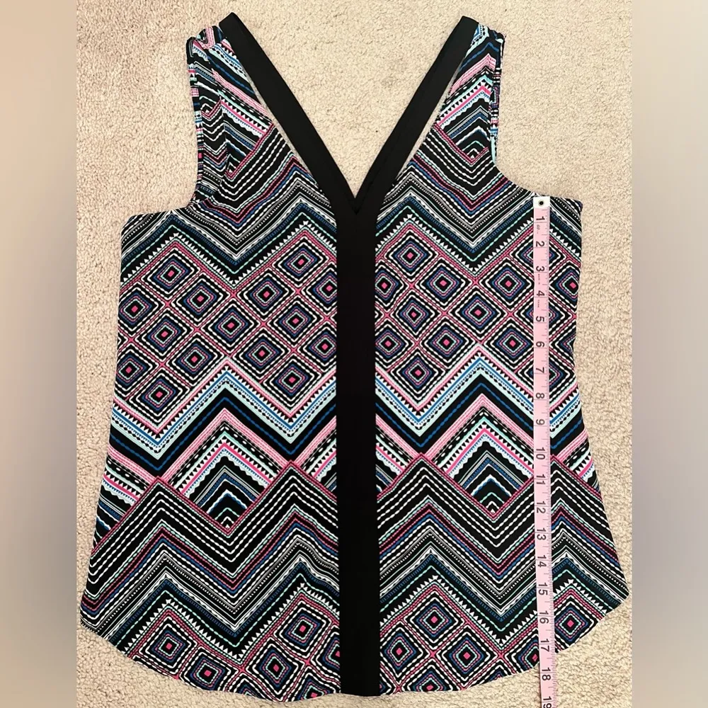 Candie's 🆕 Geometric Print  Tank Top NWOT - Image 6