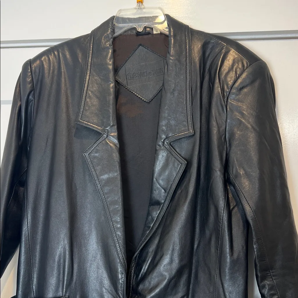 Preston & York vintage Black genuine Leather Women's Jacket size small. - Image 2
