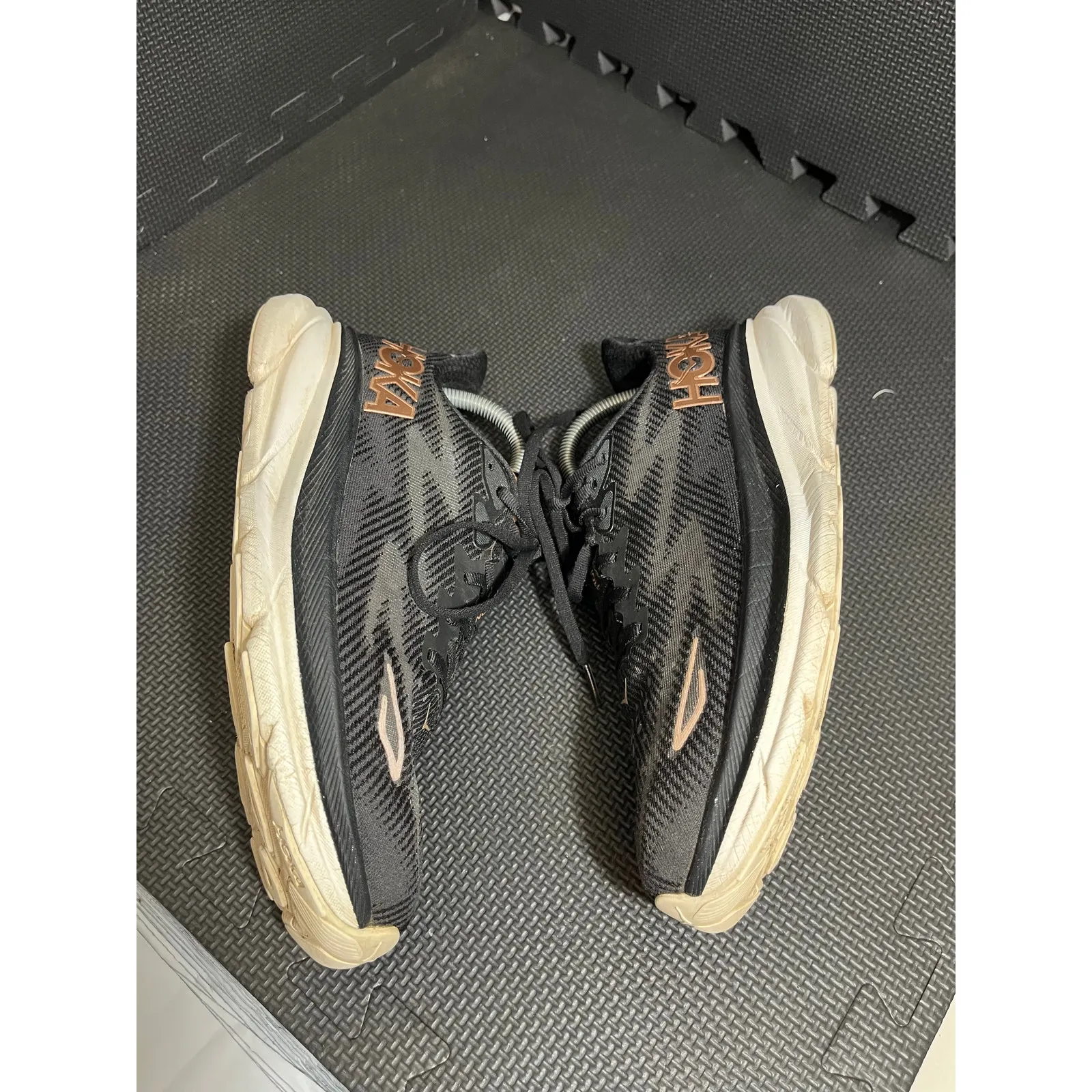 Hoka One Clifton 9 1127896 Black Copper Women's Running‎ Shoes Sneakers Size 9.5 - Image 4