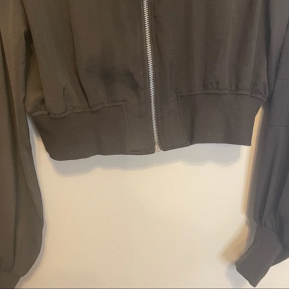 H&M Short Bomber Jacket Dark Khaki Green Size 8 - Image 9