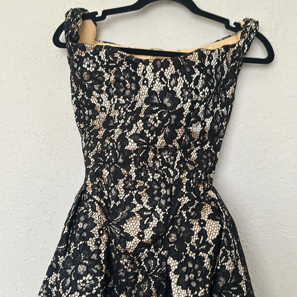 HOUSE OF CB 'Charming' Black Gold Lace Off Shoulder Midi‎ Gown NWOT size XS $329 - Image 6