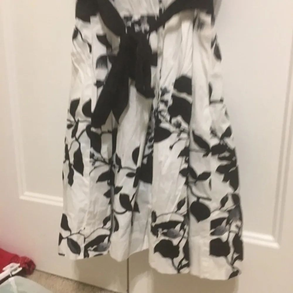 Strapless Floral Dress size 7 juniors - Image 9