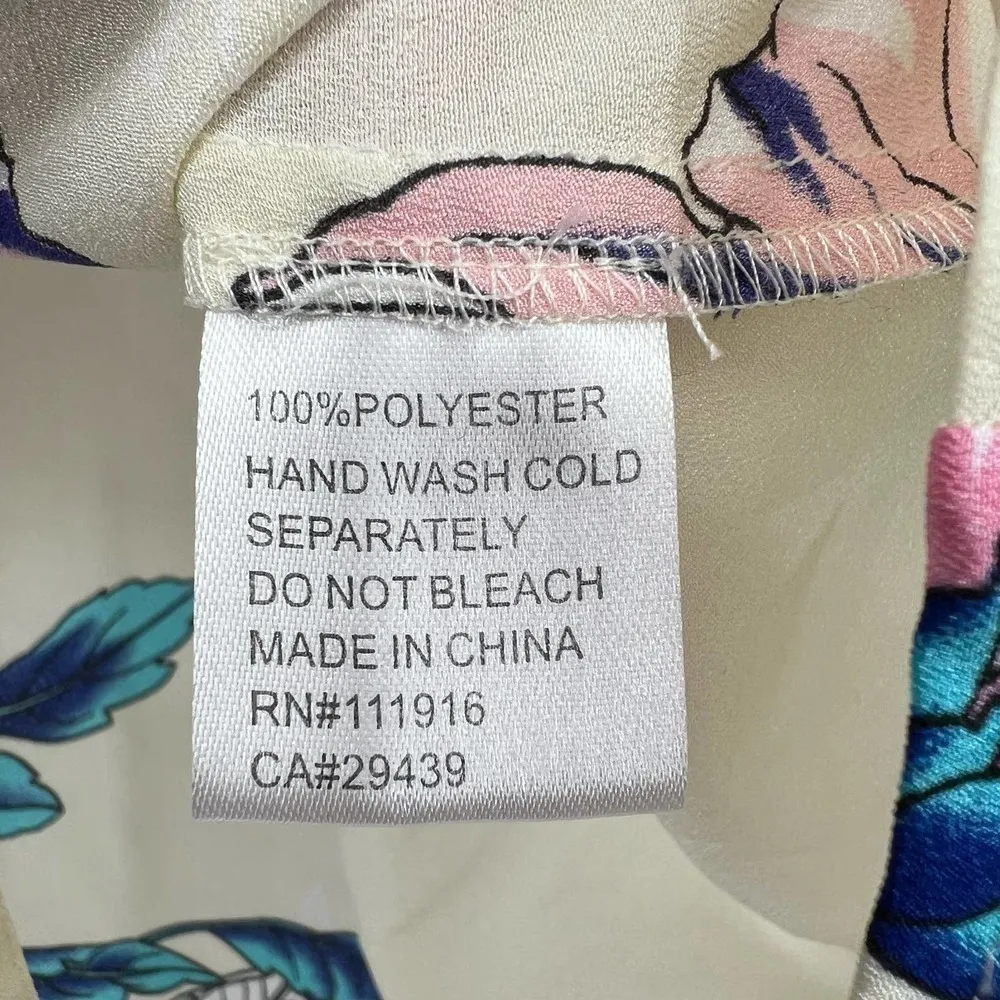 Yumi Kim Mya Floral Front flower Tie Button Cream Blouse slightly cropped sz XS - Image 10