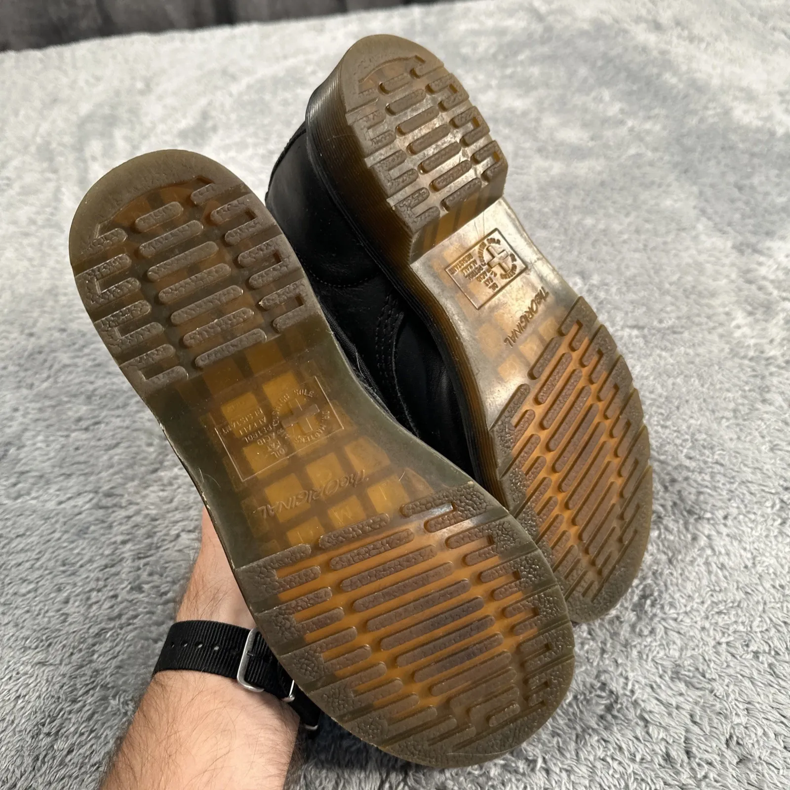 Women's Dr. Martens Lace up Boots SZ 7 BLK Leather Punk Goth Thick Soles Rubber Black - Image 4