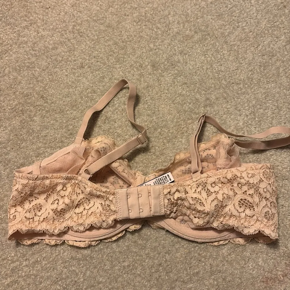 Victoria’s Secret Body by Victoria lace unlined demi 36C bra in beige - Image 3