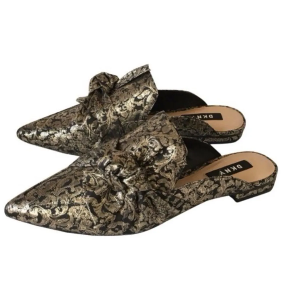 DKNY Pier Gold Metallic Brocade Knotted Bow Mules Size 7.5 M Pointed Toe Mules - Image 8