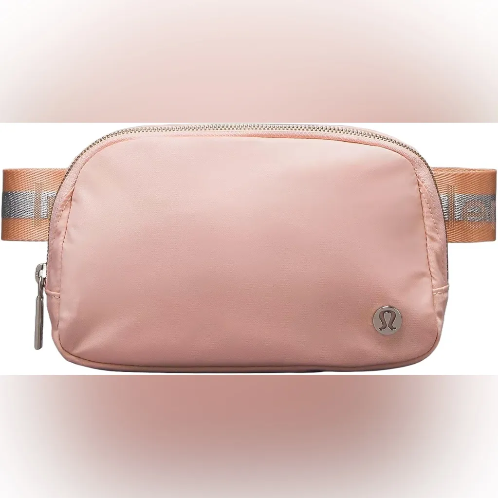 NWT LULULEMON PINK WORDMARK 1L BELT BAG - Image 2
