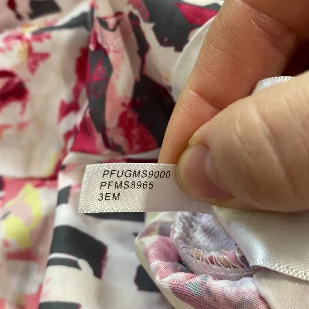 Calvin Klein athletic performance multicolor patterned shorts size L - Image 9