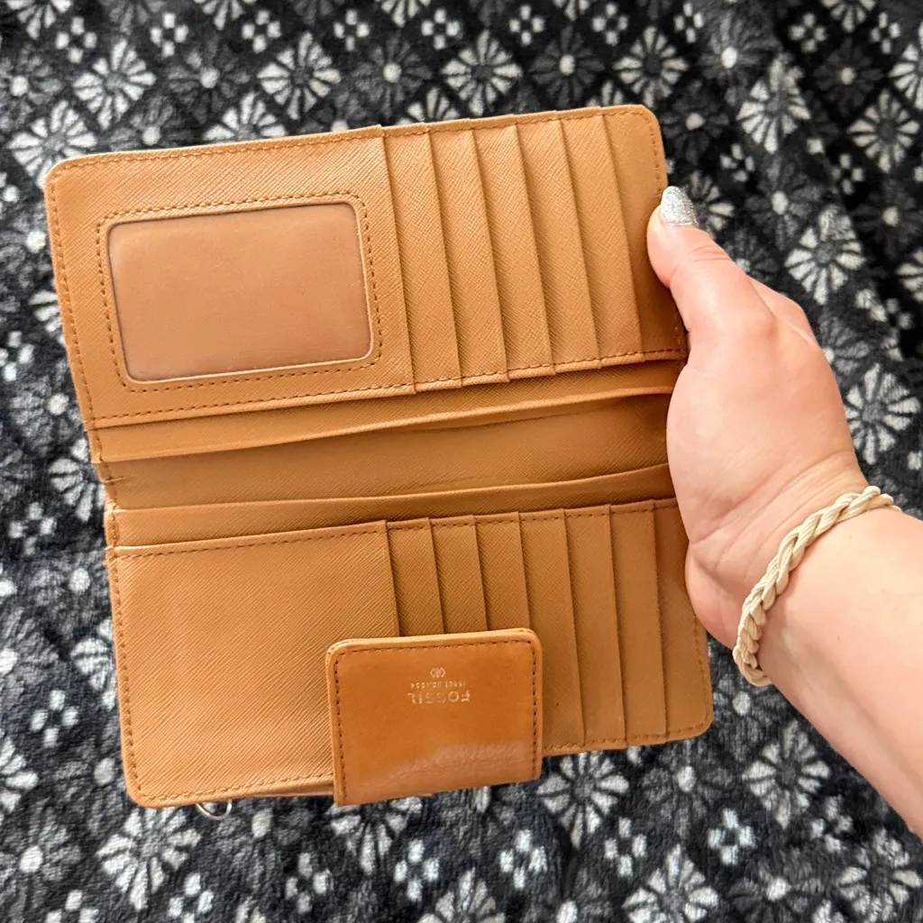Fossil Wallet - Image 4