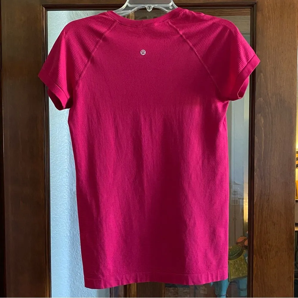 Swiftly Passionate Pink Size 8 Tech Short-Sleeve Shirt 2.0  Hip - Image 3