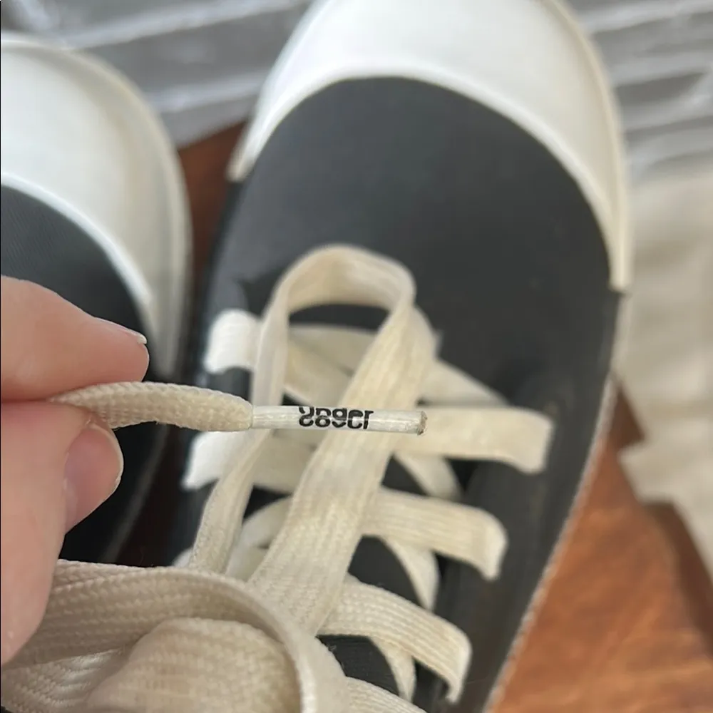 Undercover Black and White Rainker High - Image 10