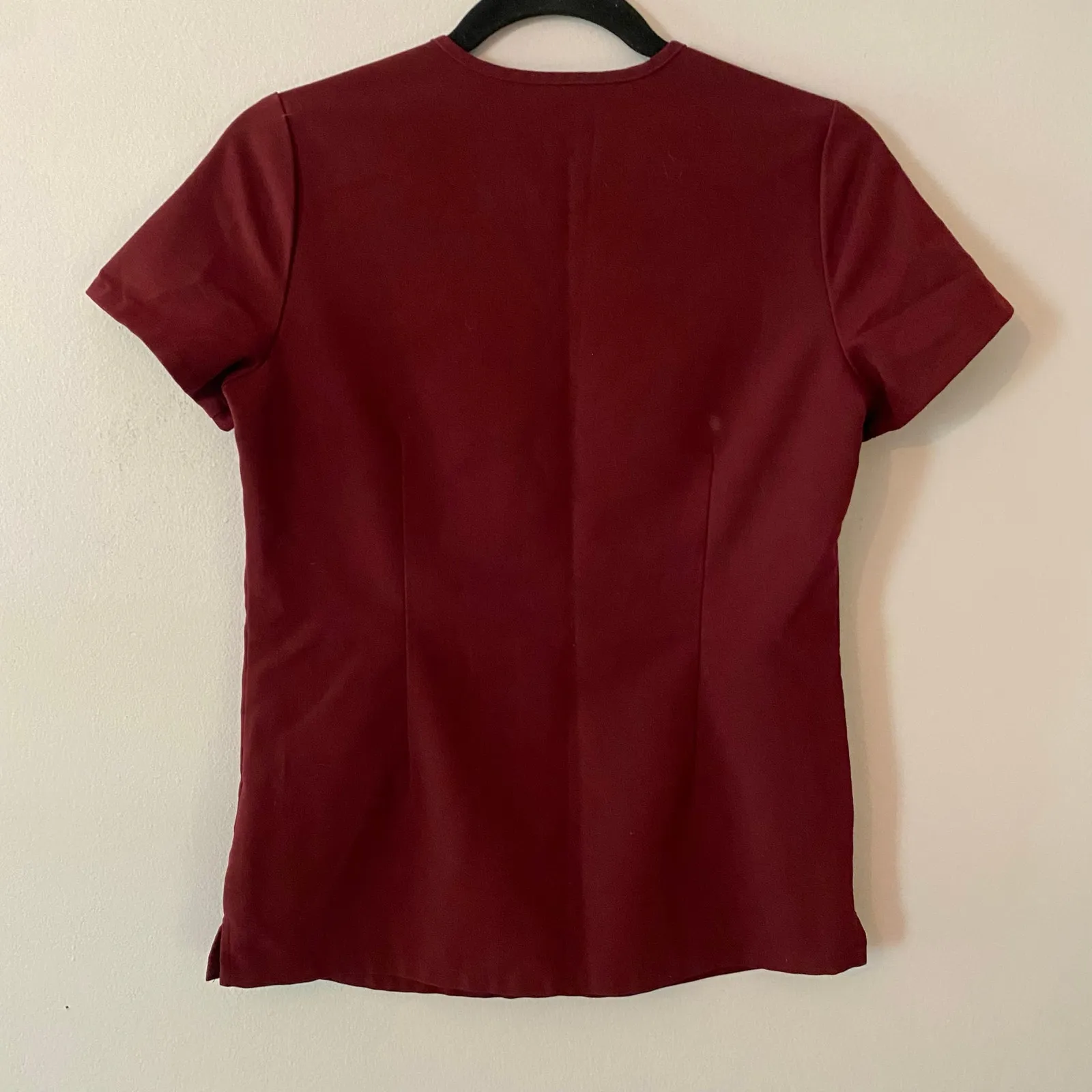 FIGS Burgundy Red Catarina Scrub Top Uniform Nurse Doctor Women's size XXS - Image 5