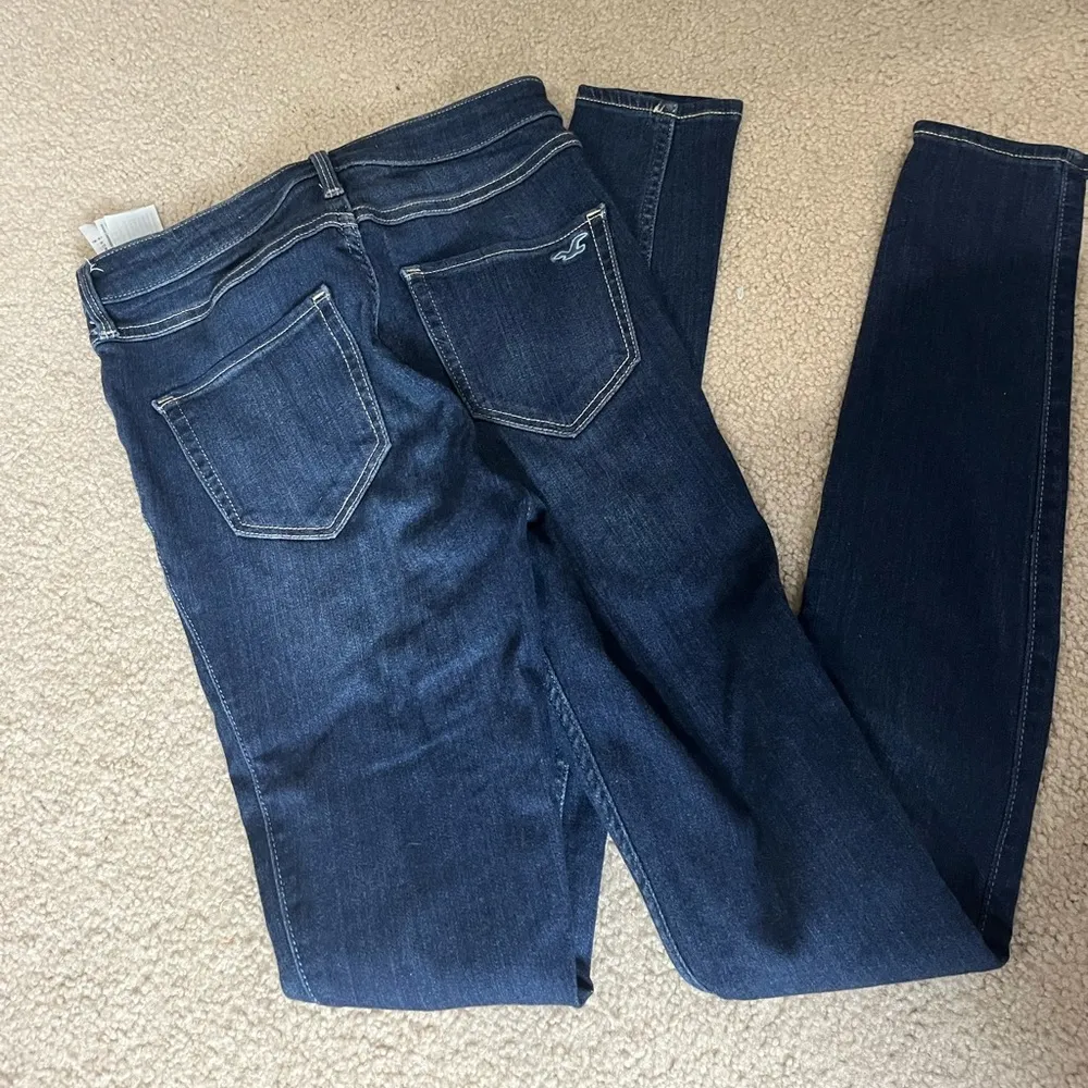 Hollister ripped jeggings - Image 4