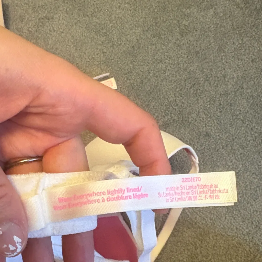 PINK Victoria's Secret Size 32D Set of 3 Wear Everywhere Lightly Lined T-Shirt B - Image 5