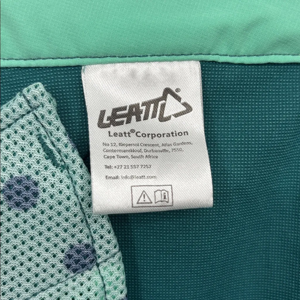 Leatt MTB 2.0 Shorts Women’s Size Large in Jade Teal New with tags! Green - Image 9