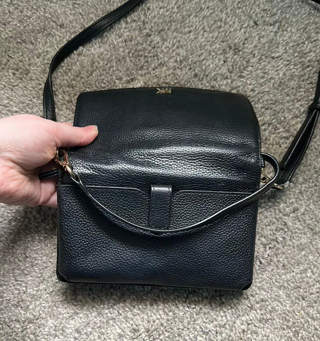 Michael Kors Crossbody Black - Image 4