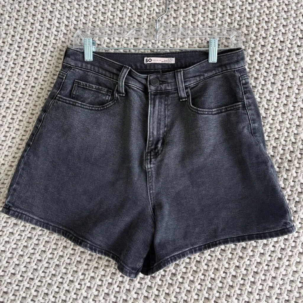 SO Black Denim Shorts size 11 / 30 - Image 4