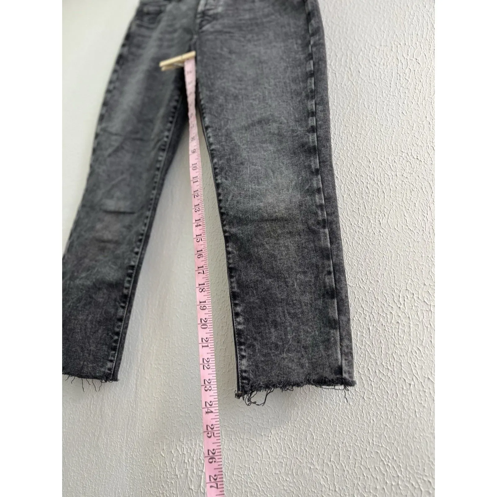 7 For All Mankind Luxe Vintage Josefina 27 Boyfriend Faded Black Button Fly Crop - Image 3