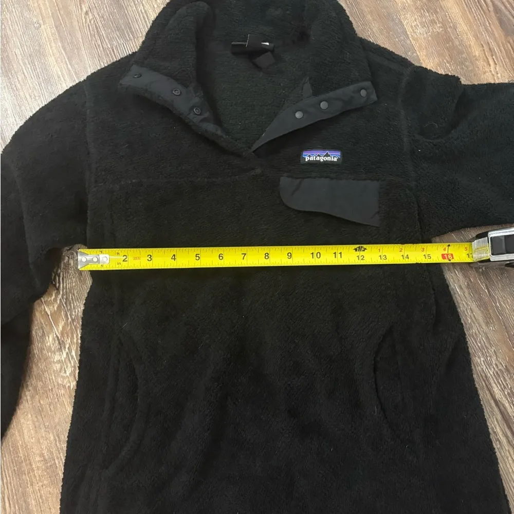 Patagonia Polartec Black Snap-T Fleece Pullover Jacket Size Medium w/ Arm Patch - Image 4