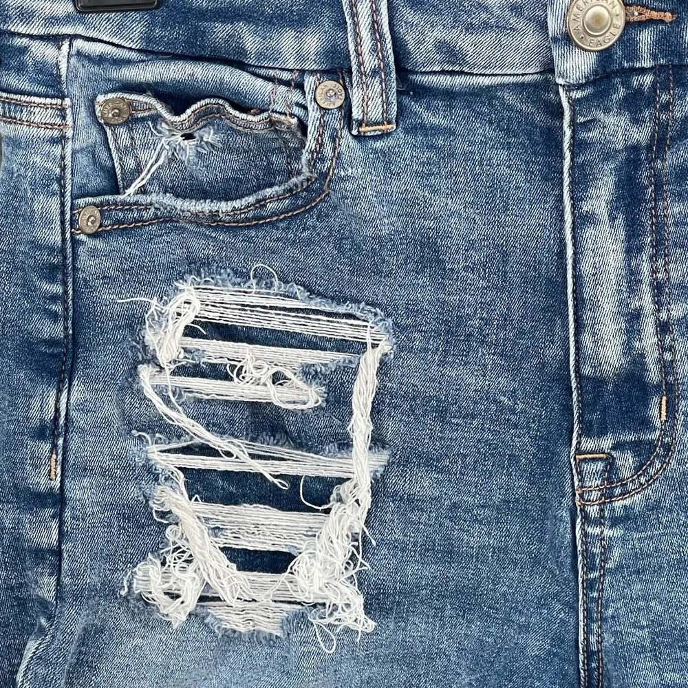American Eagle SZ 4 Curvy Hi-Rise Shortie Jean Shorts Distressed Cuffed Stretch - Image 3