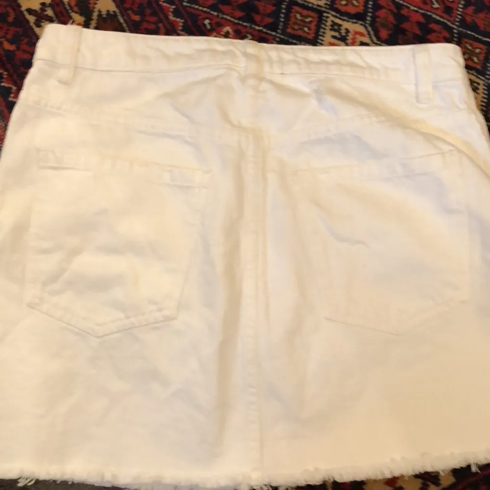 We The Free White skirt by . Full-length zipper. Size 30. - Image 4