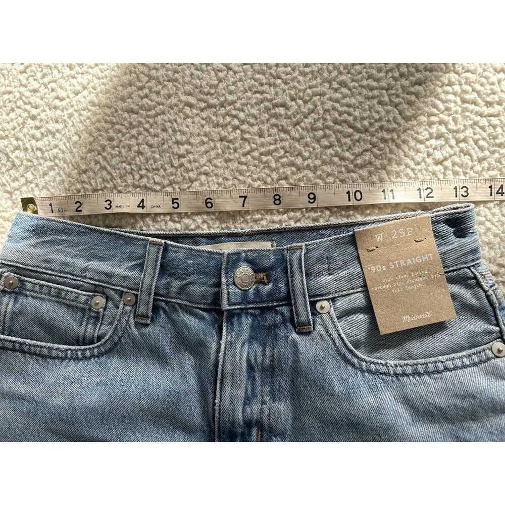 Madewell The'90s Straight Jean in Revoir Wash Ripped Raw Hem Size 25 Petite - Image 10