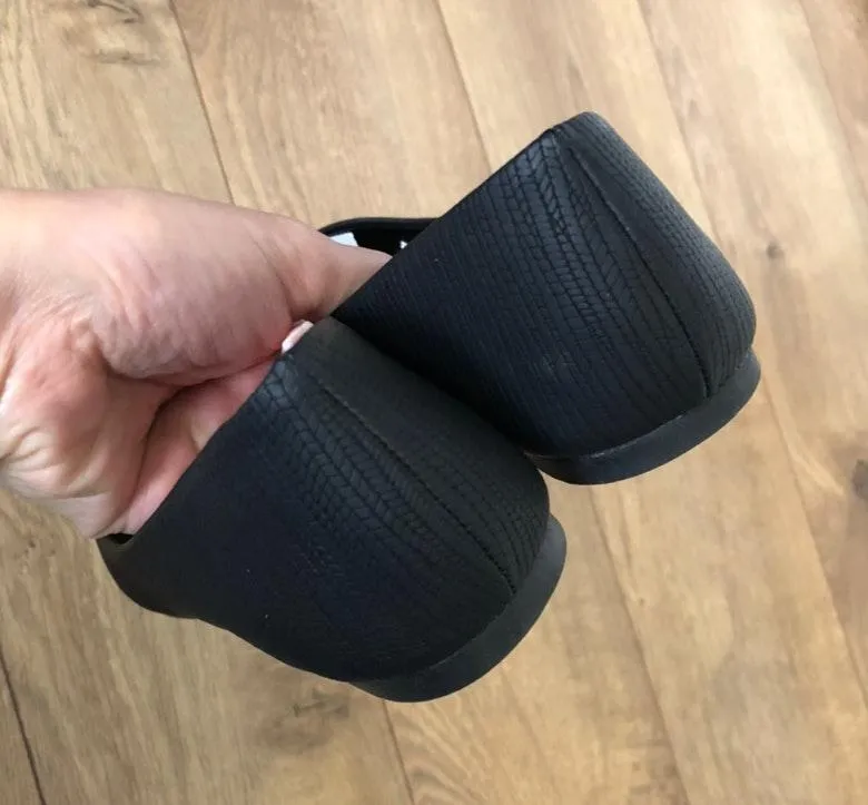 Flats Black Size 6.5 - Image 6