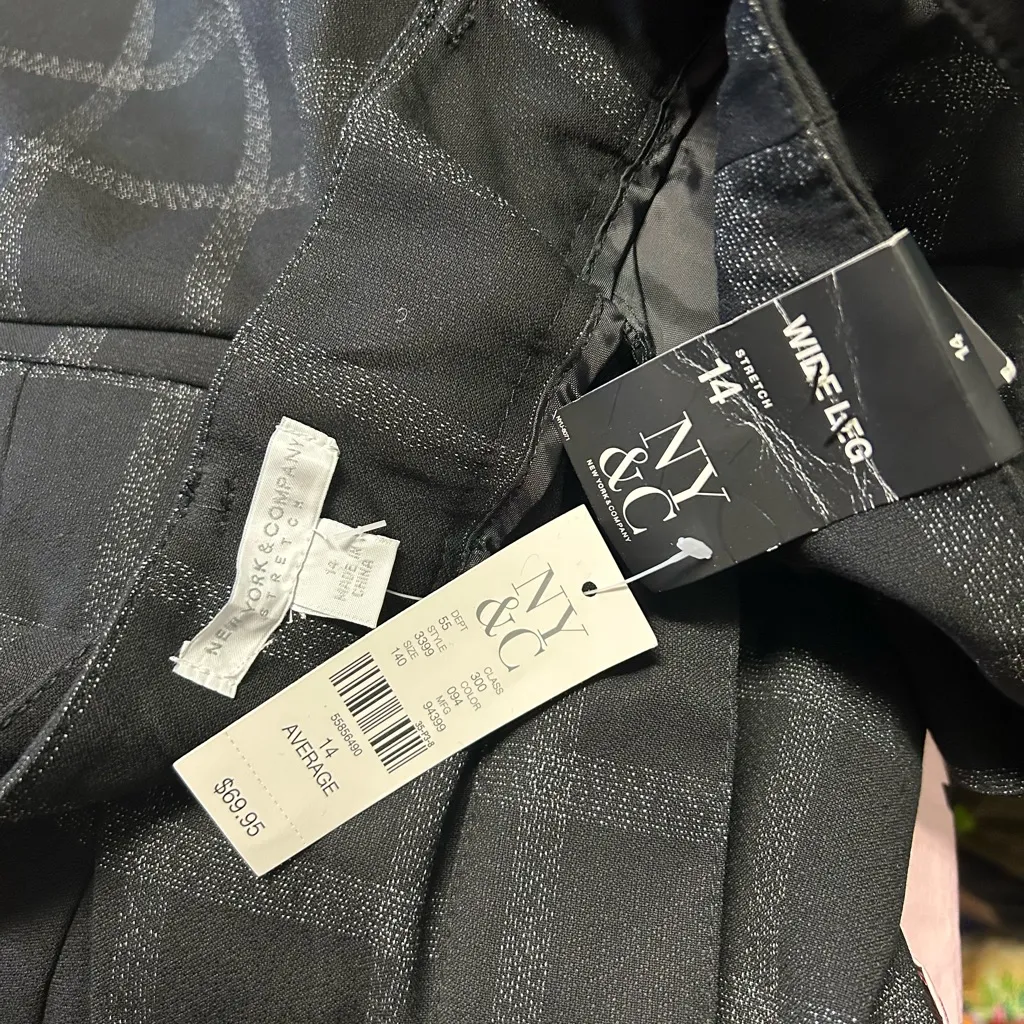 NWT! New York & Company Black Wide Leg Checkered Pants - Image 4