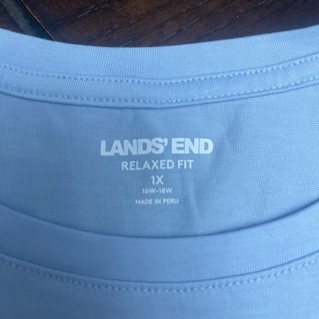 Lands' End Men's Sky Blue Short Sleeve Tee - Image 4