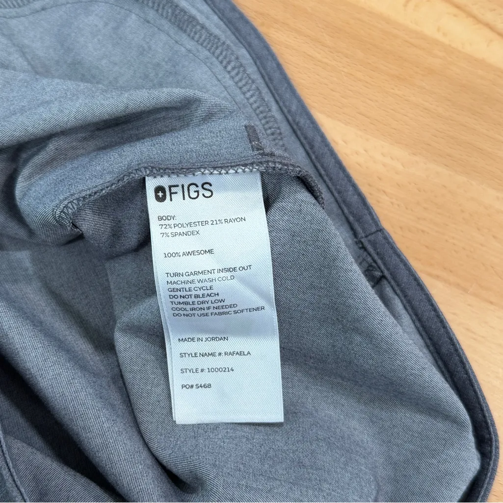 Figs Rafaela Oversized Scrub Top Graphite Gray Size Medium - Image 4