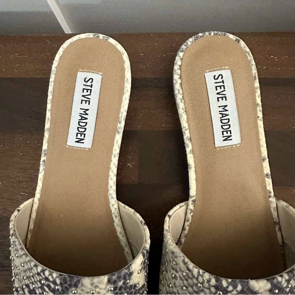 Steve Madden  Mules - Image 3