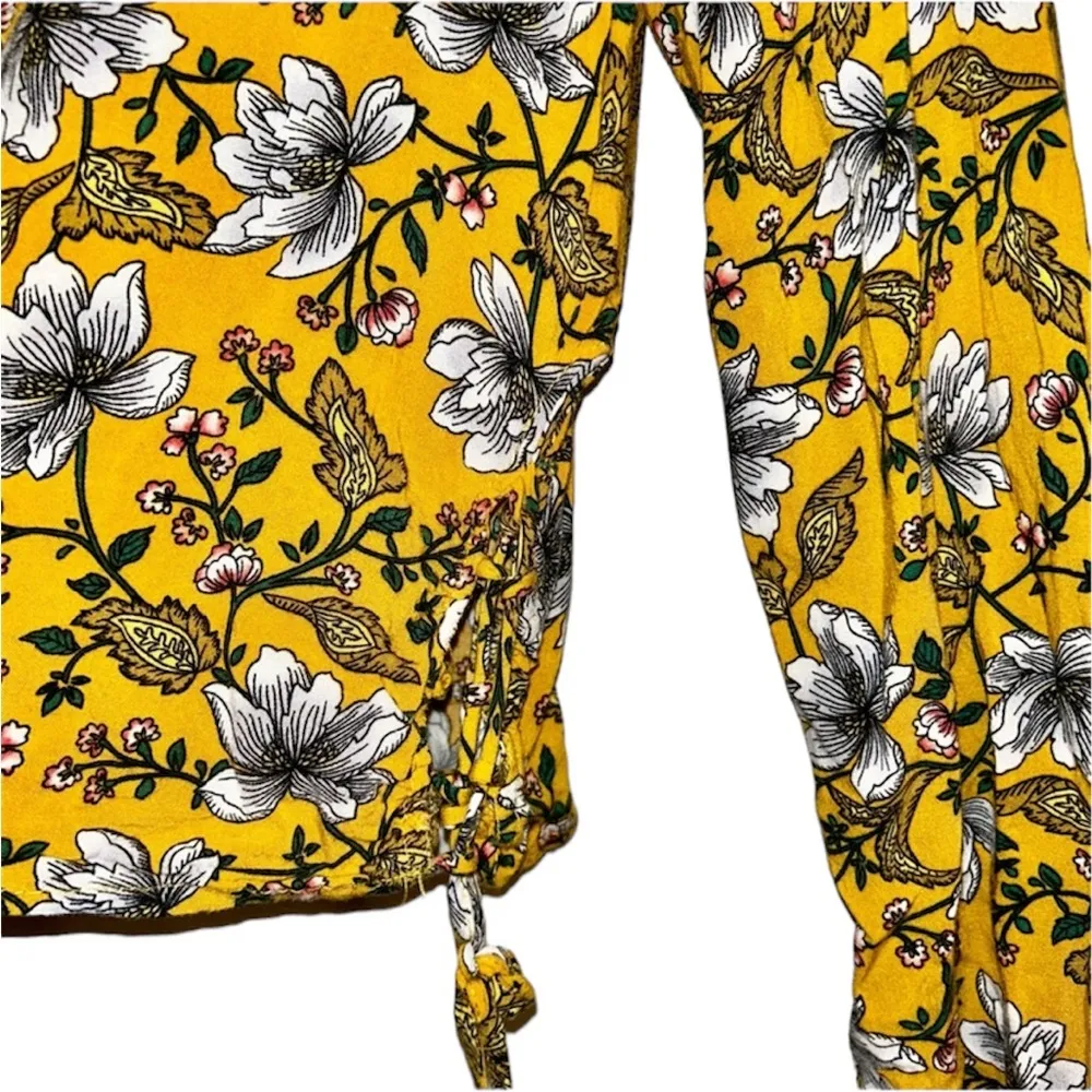 Charlotte Russe Gold Yellow Floral Top Long Sleeve Women’s Large Shirt!! - Image 3
