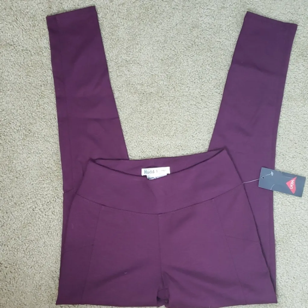 NWT Pull on stretch pants - Image 2