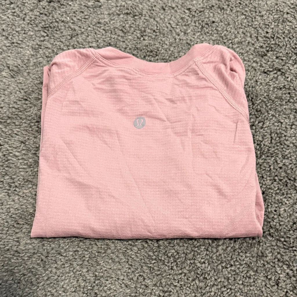 Pink Women's Lululemon Workout Top - Image 2