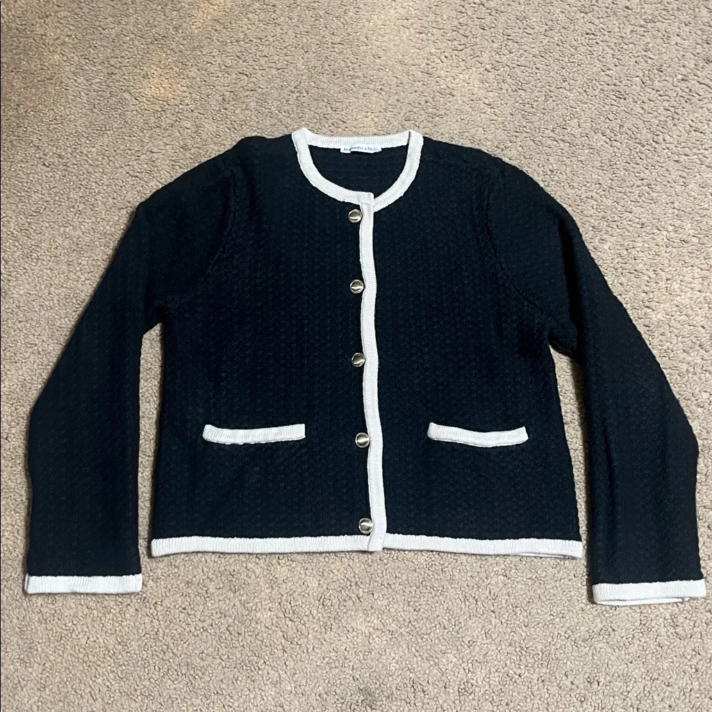 Abercrombie & Fitch A&F LuxeLoft Sweater Cardigan Gold Buttons Black Cream Large - Image 2