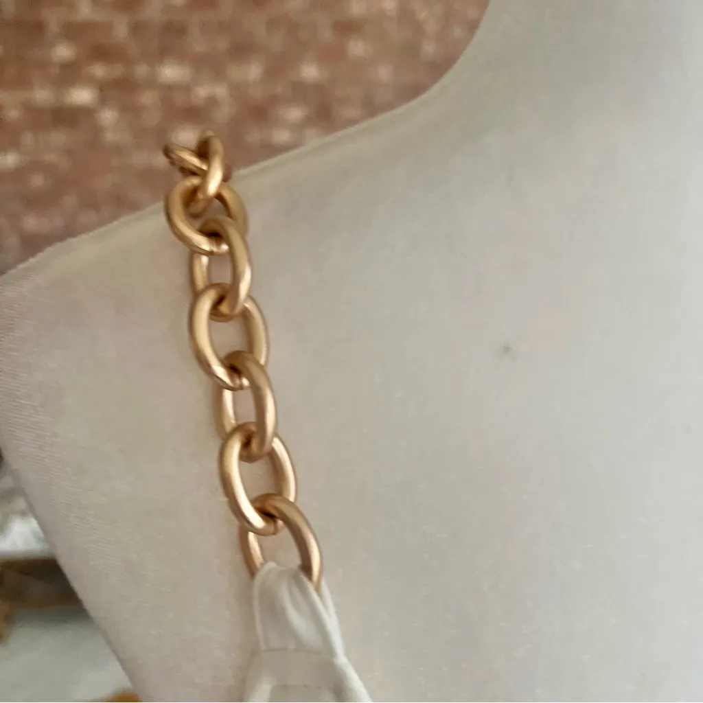 Boston Proper Getaway Floral Top L Chain Strap Blouson White - Image 5