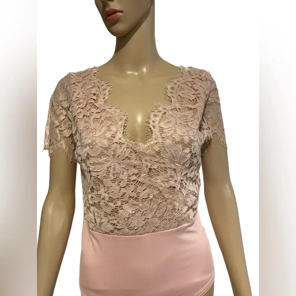 Nwt LACE BODYSUIT  Bodysuit size M - Image 2
