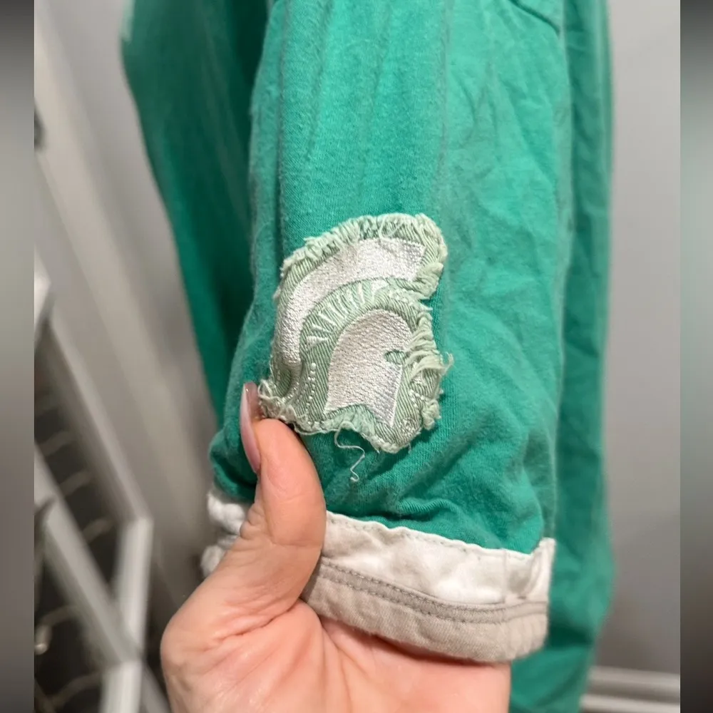 Michigan State University Altered Distressed Shirt Green Size L - Image 2