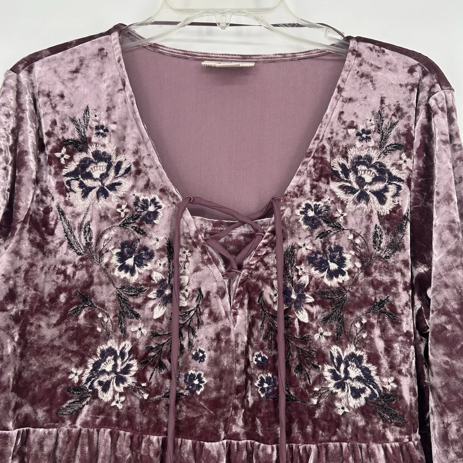 Style & Co Crushed Velvet Boho Top Pink Floral Embroidered Fairy Lace Up Size PL - Image 2