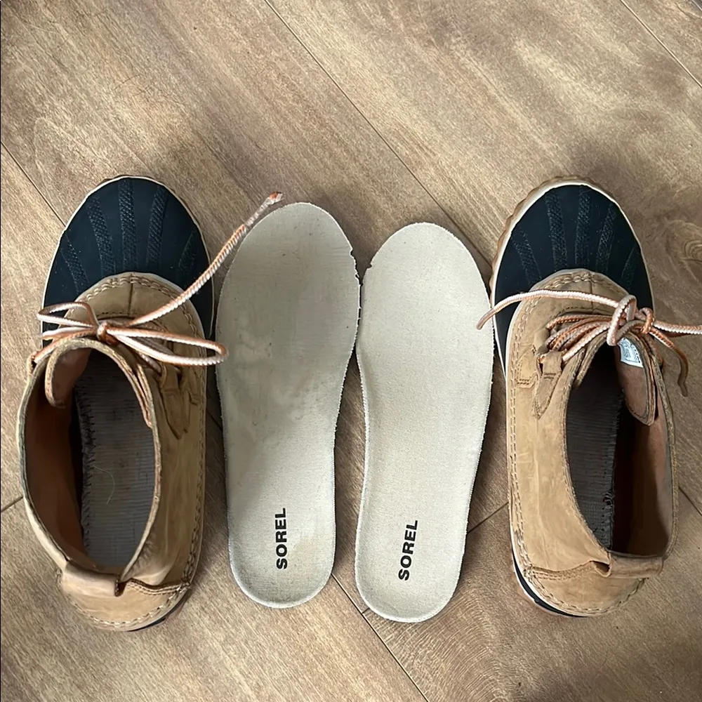 Sorel Out N About Waterproof Black Tan Lace Up Leather Ankle Rain Boots Size 6.5 - Image 2