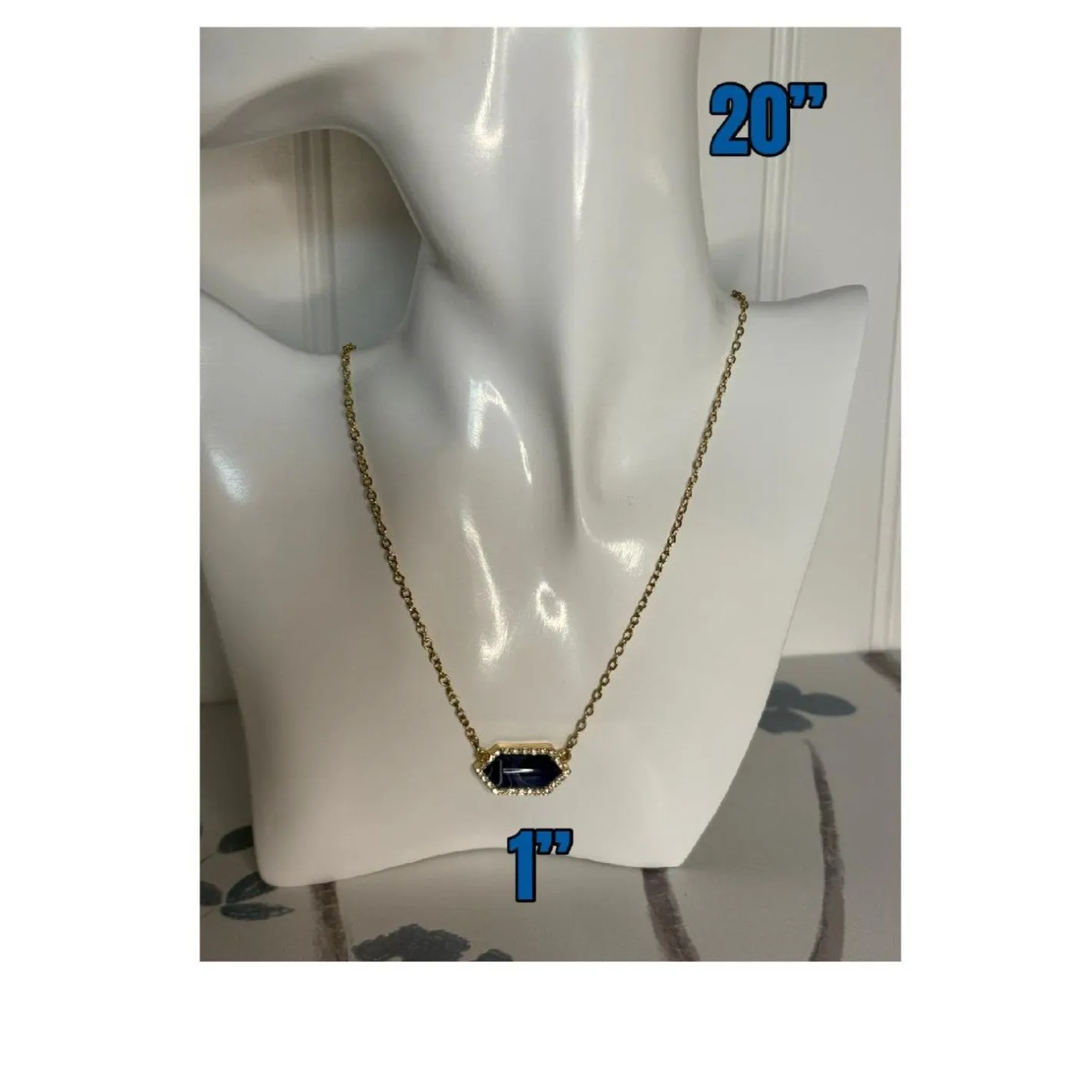 Stunning Avenue Marbled Blue Rhinestone Pendant Necklace NWT Gold - Image 2