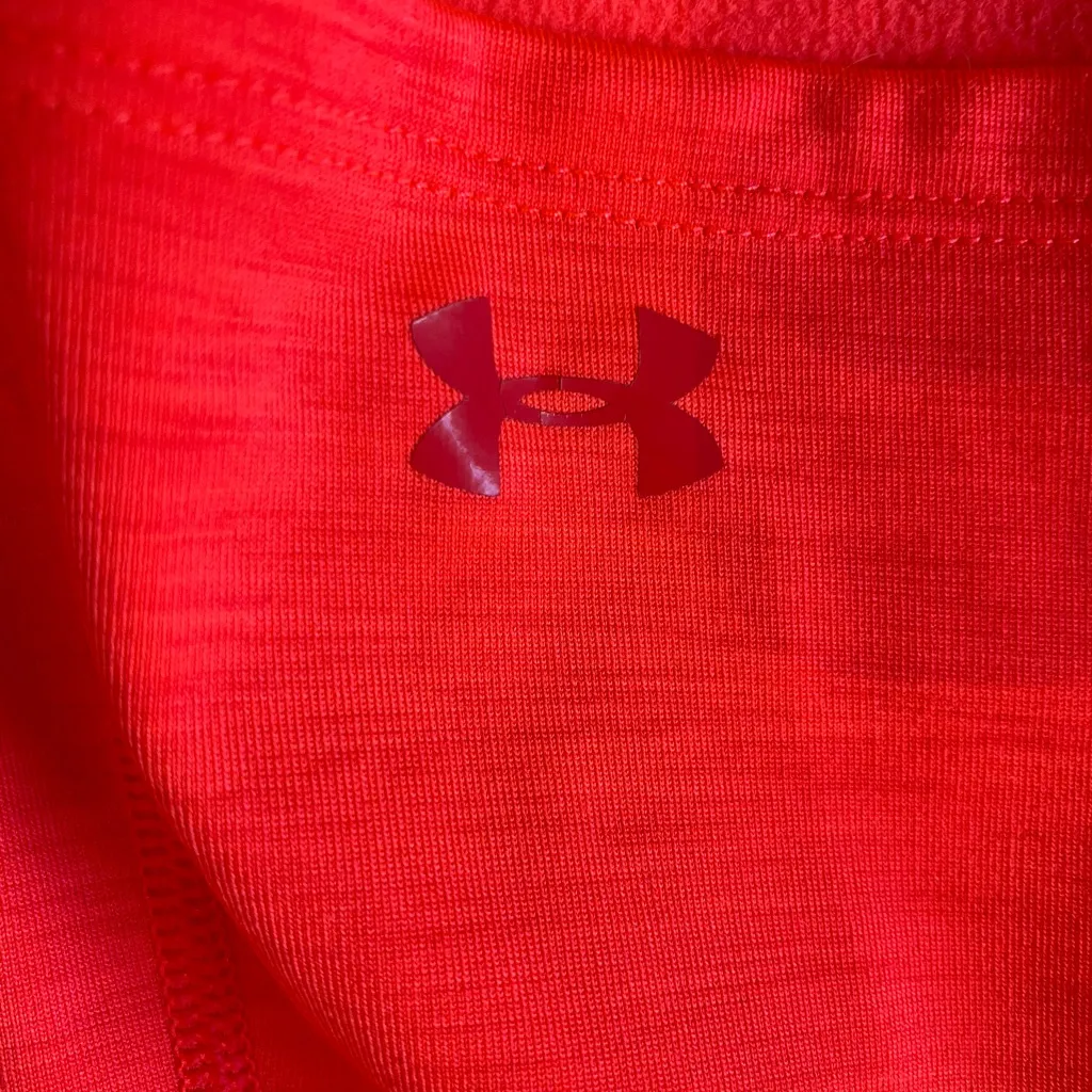 BRAND NEW UNDER ARMOUR LONG SLEEVE - Image 4