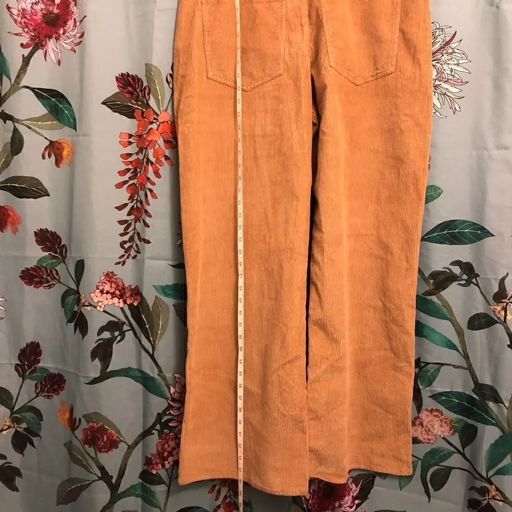 NWT- Hollister women ultra High-Rise Corduroy pants - R17/33 - light brown/gold - Image 9