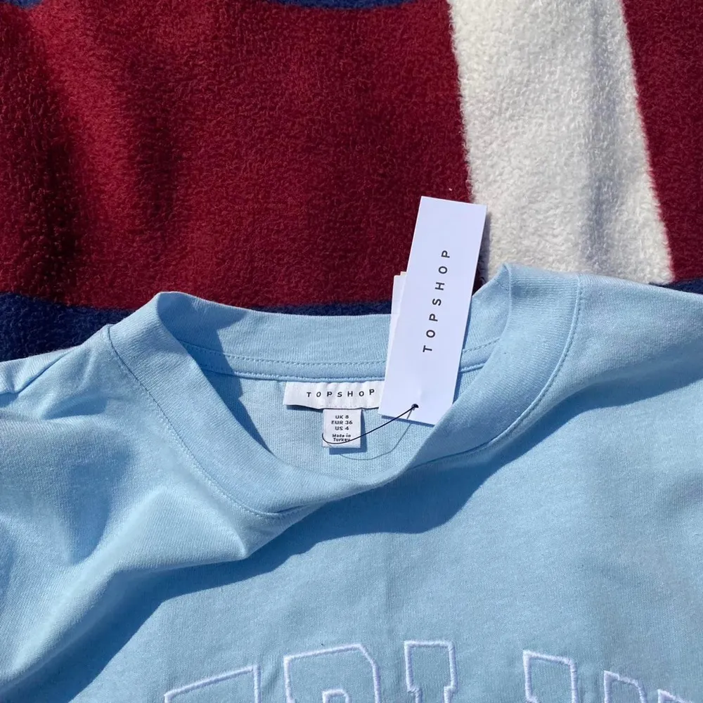 Topshop Berlin baby blue semi cropped t-shirt top
Women’s US size 4 - Image 3