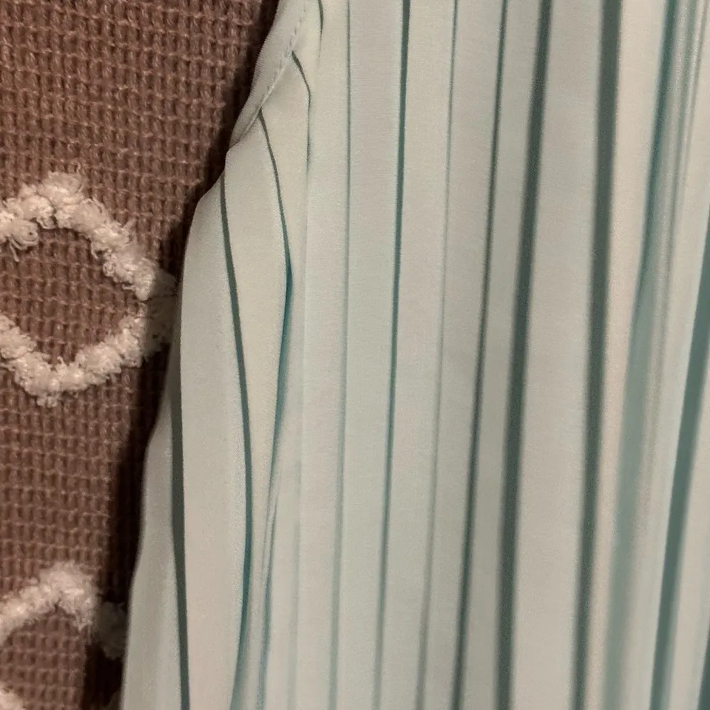 New York & Co Short Sleeve Pleated Blouse Dress Shirt - Image 3