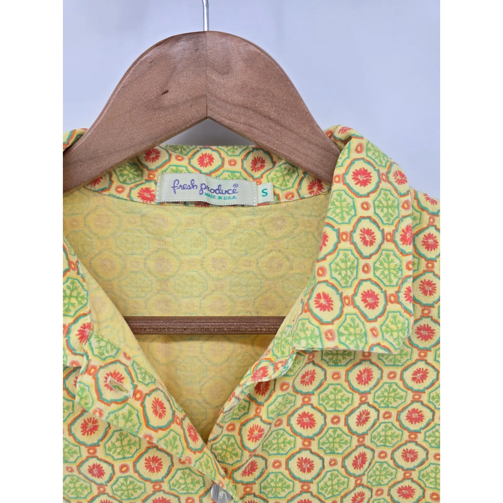 Fresh Produce Sleeveless Collared Button Up Top Women's Small Geometric Yellow - Image 3