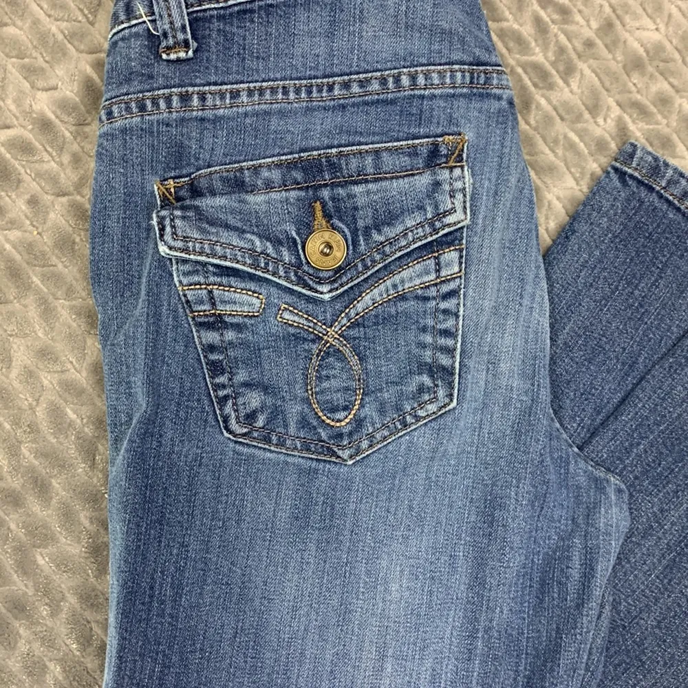 Lean Boot Cut Medium to Dark Wash Jeans Size 8 - Image 5