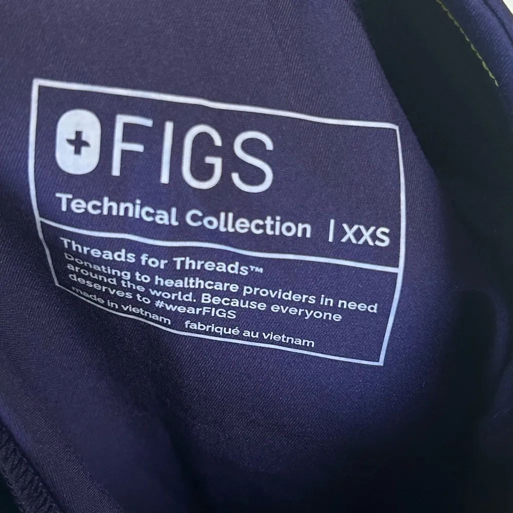 Figs Soeng Slim Straight Leg Scrub Pants in Purple Jam Size XXS NWOT - Image 6